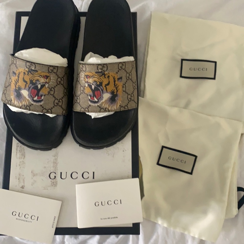 Gucci X Supreme tiger slides